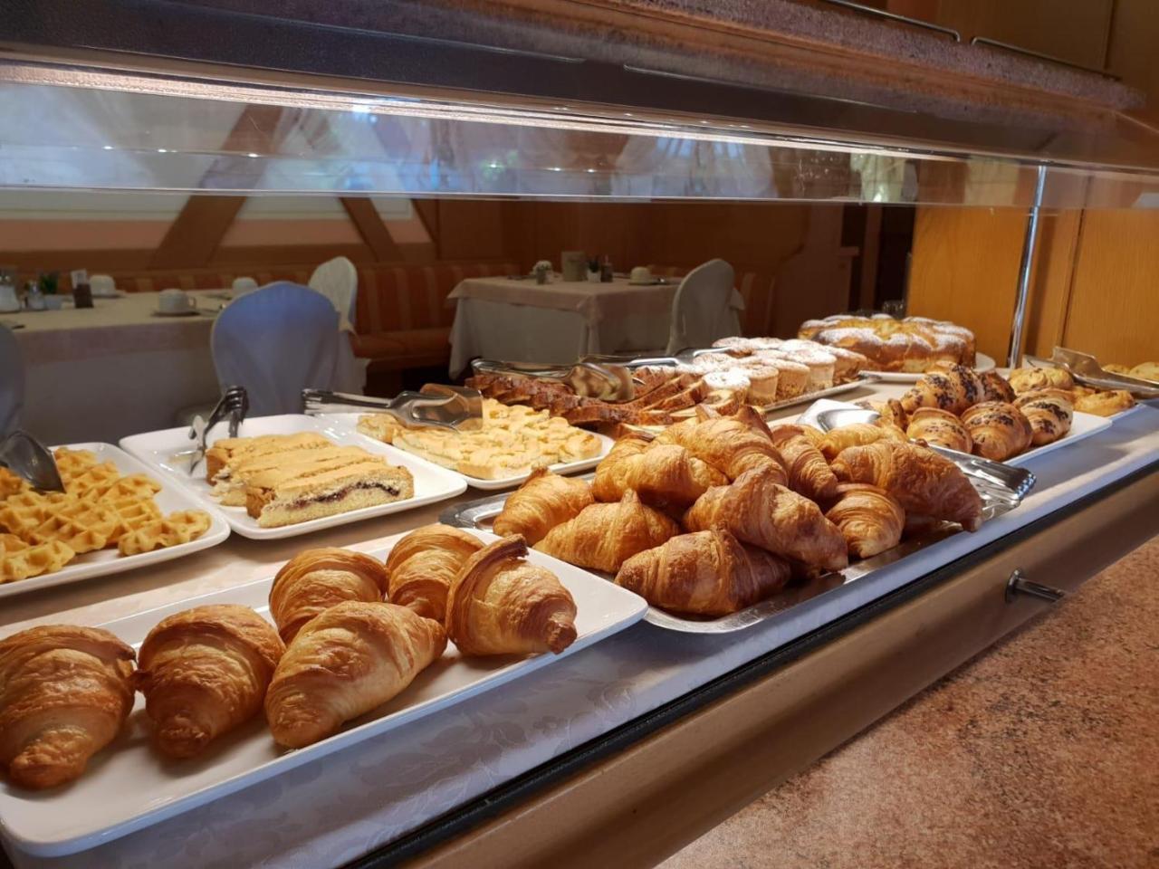 Hotel Belvedere Srl Fai della Paganella Kültér fotó